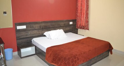 Hotel Shree Ram Room Type - Deluxe Ac Room Hotel Shree Ram Room Type - Deluxe Ac Room