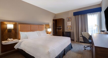 Hampton Inn Hot Springs Room Type - 1KNG MOB HEAR ACC W TUB NS