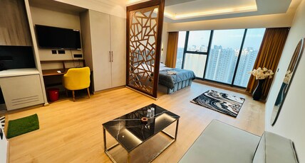 Luxurious suite with city view Room Type - Luxurious suite with city view