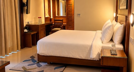 Sea Breeze Sarovar Portico Varca Goa Room Type - Deluxe Room - 1 Double Bed Balcony