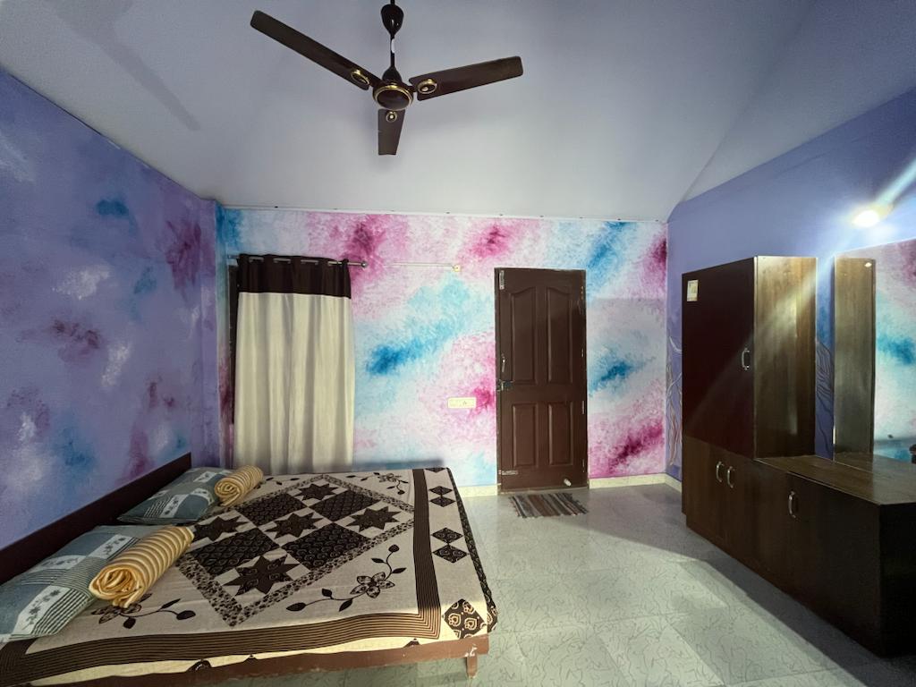 Santa Maria Hostel Munroe Island - Tap to explore photos