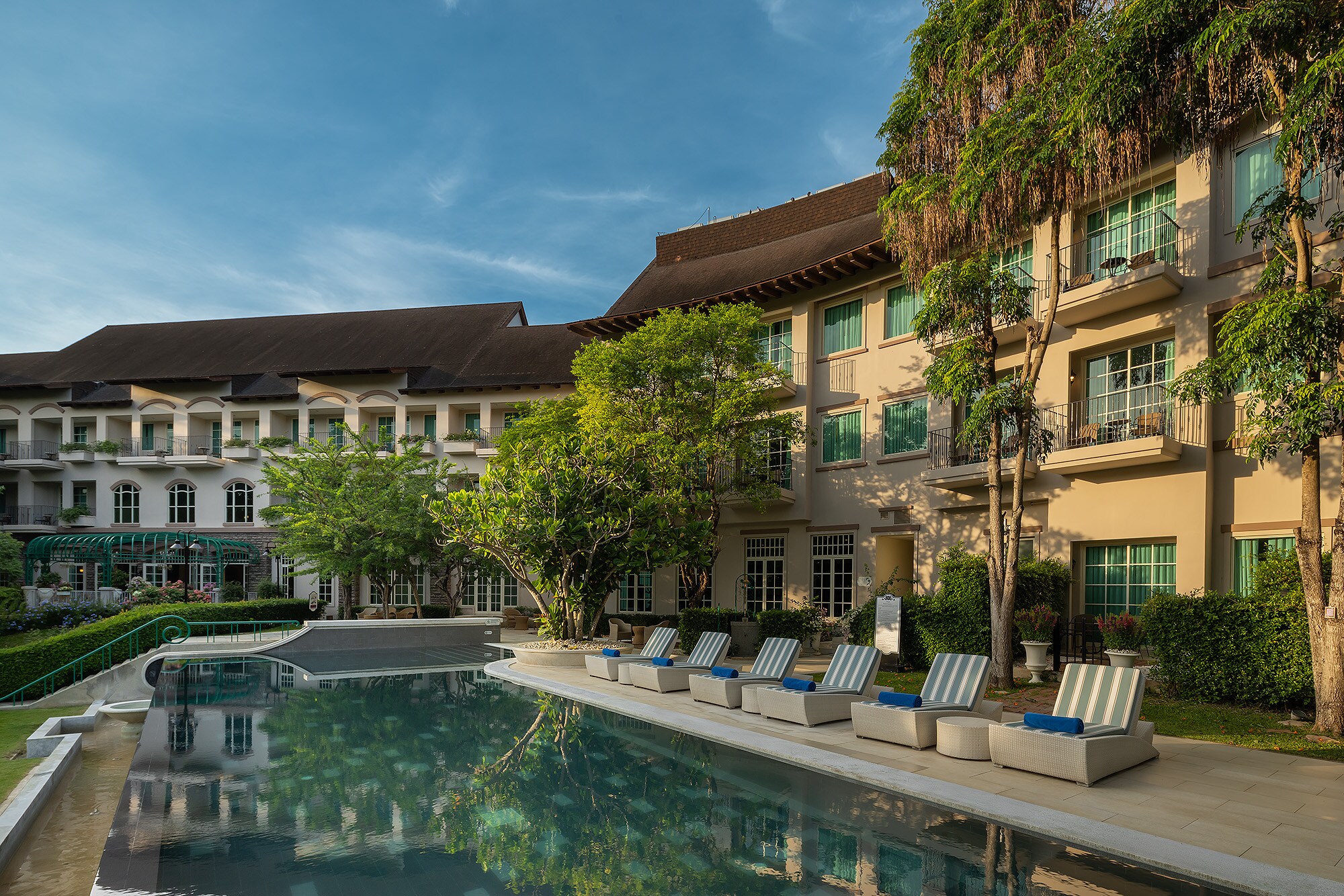 U Khao Yai - Tap to explore photos