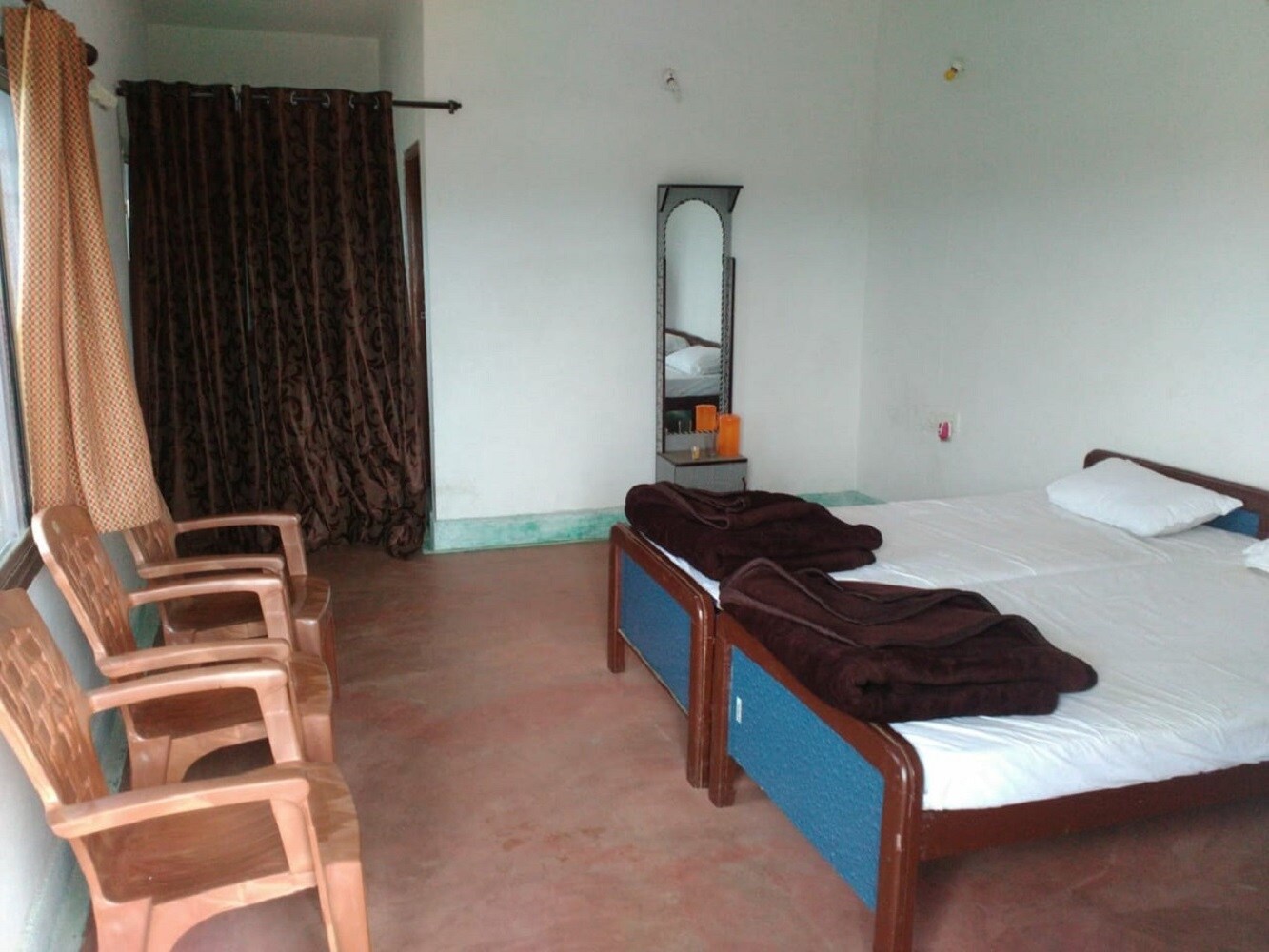 Shri Rambhajan Home stay - Tap to explore photos