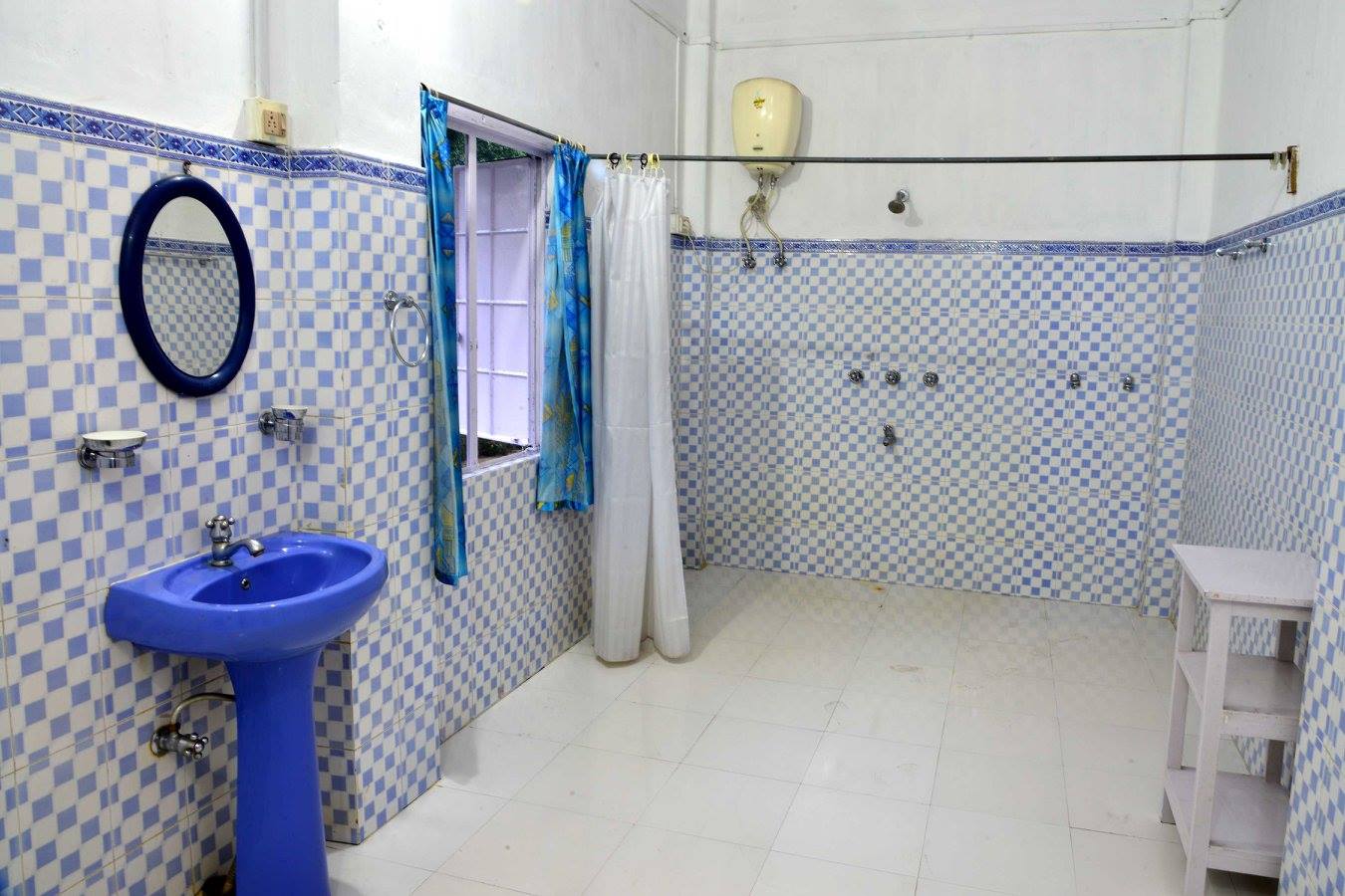 THE CHAMELI MEMSAHAB BUNGALOW - Tap to explore photos