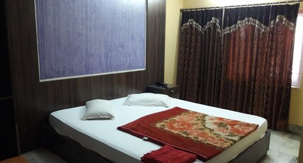 HOTEL TARA Room Type - Non AC Deluxe Double Bed