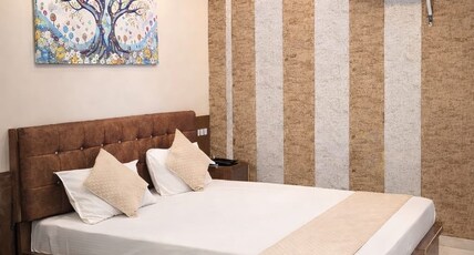 HOTEL IN VARANASI Room Type - Deluxe Room