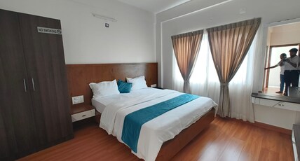 Deepa Bar And Restaurant Boarding And Lodging Room Type - Deluxe rooom AC