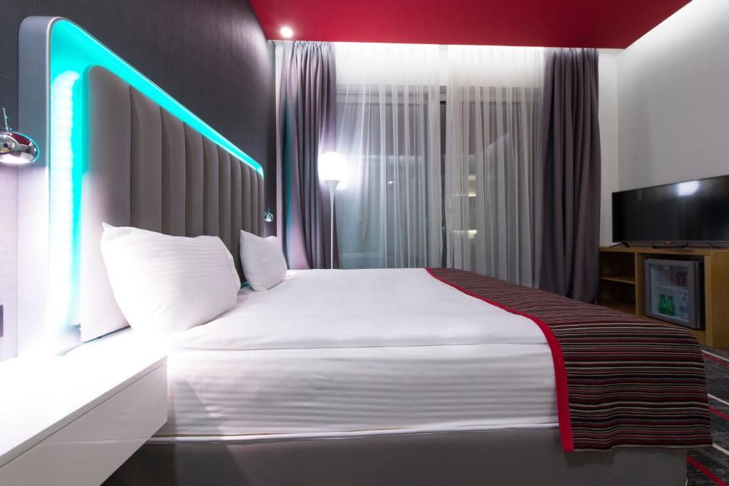 Park Inn by Radisson Ankara Cankaya - Tap to explore photos
