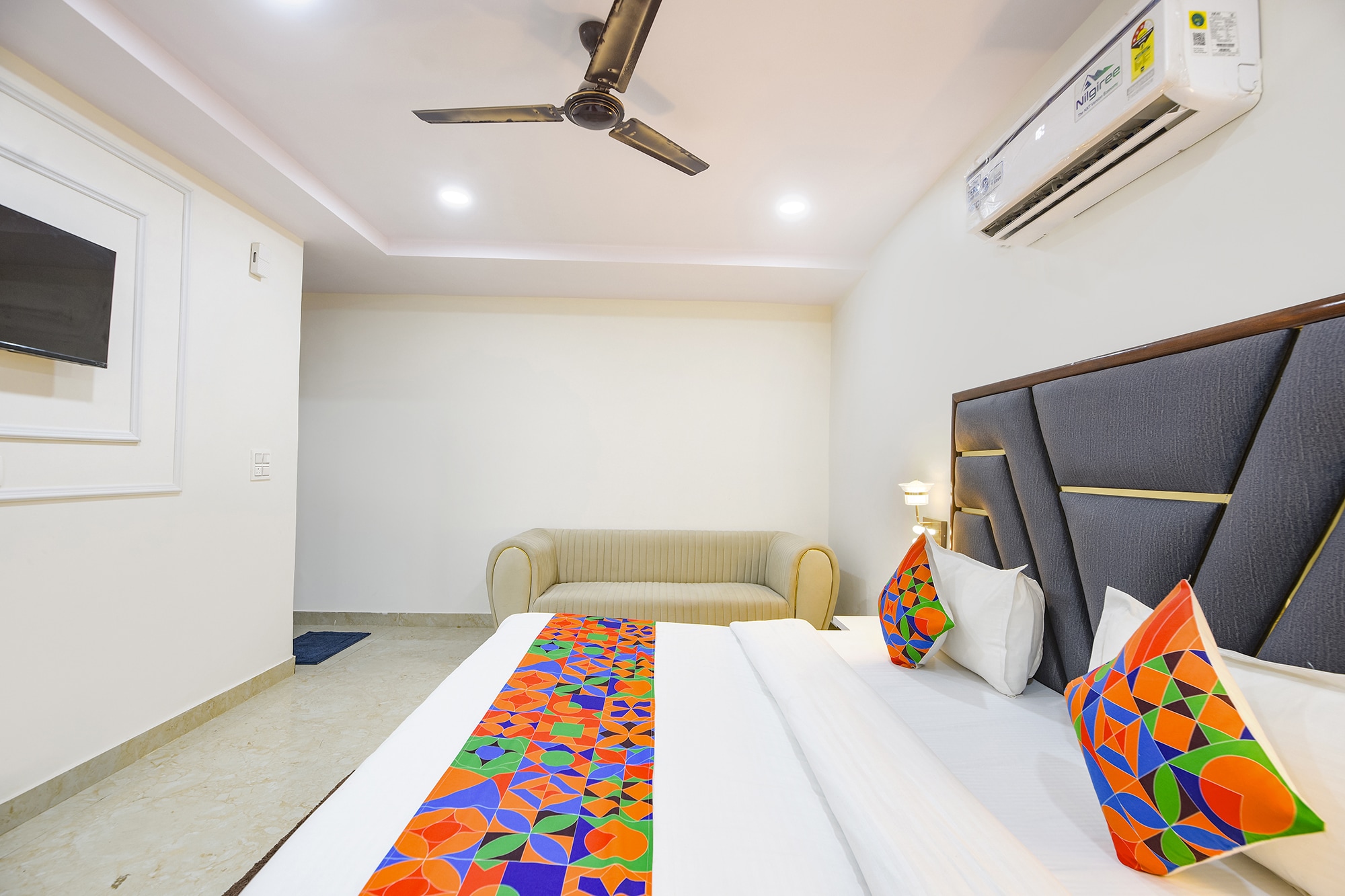 FabHotel Tulip Sarover - Tap to explore photos