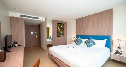 Centara Pattaya Hotel Room Type - Deluxe King