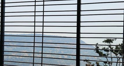 Raigad Palace | Rooms in a Homestay Room Type - Family Delux balcony Ac vally view Room