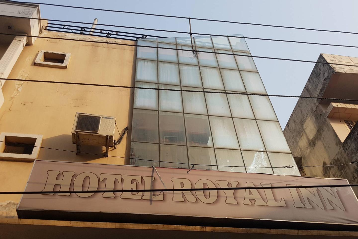 Hotel Royal Inn - Tap to explore photos