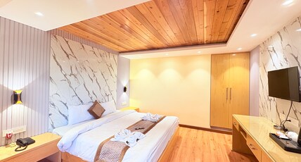 Hotel Aristocrat Darjeeling by Baizus Hotels and Resorts Room Type - Executive Premium View Room