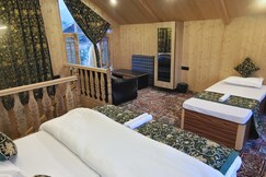 Countryisde Cottage Gulmarg