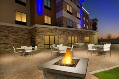 Holiday Inn Express Hotel & Suites Waco South