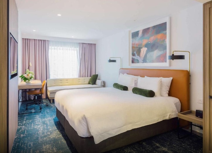 Novotel Sydney Darling Square - Tap to explore photos