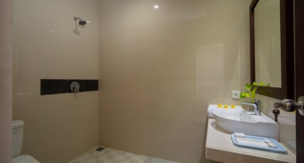 Kusuma Resort Seminyak Room Type - Superior Room