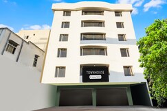 Super Townhouse Red Hills Lakdikapul Formerly Sitara Grand