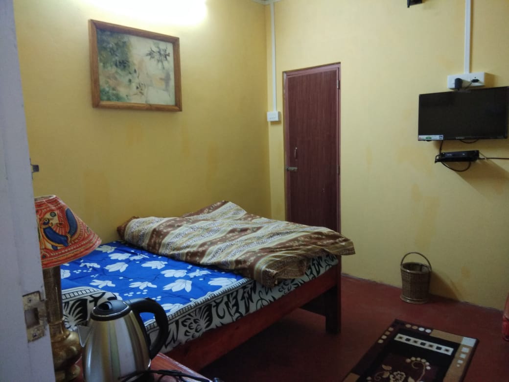 Native Homestay - Tap to explore photos