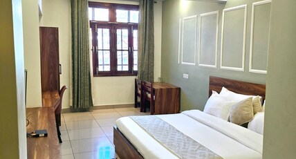 Hotel Meghna Room Type - Luxury Room - 220 sq ft comes with a AC, Smart Tv , study table, dining table, free wi-fi. Hotel Meghna Room Type - Luxury Room - 220 sq ft comes with a AC, Smart Tv , study table, dining table, free wi-fi.