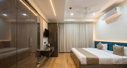Hotel Rajvanshi Inn Room Type - Deluxe Room Only Hotel Rajvanshi Inn Room Type - Deluxe Room Only