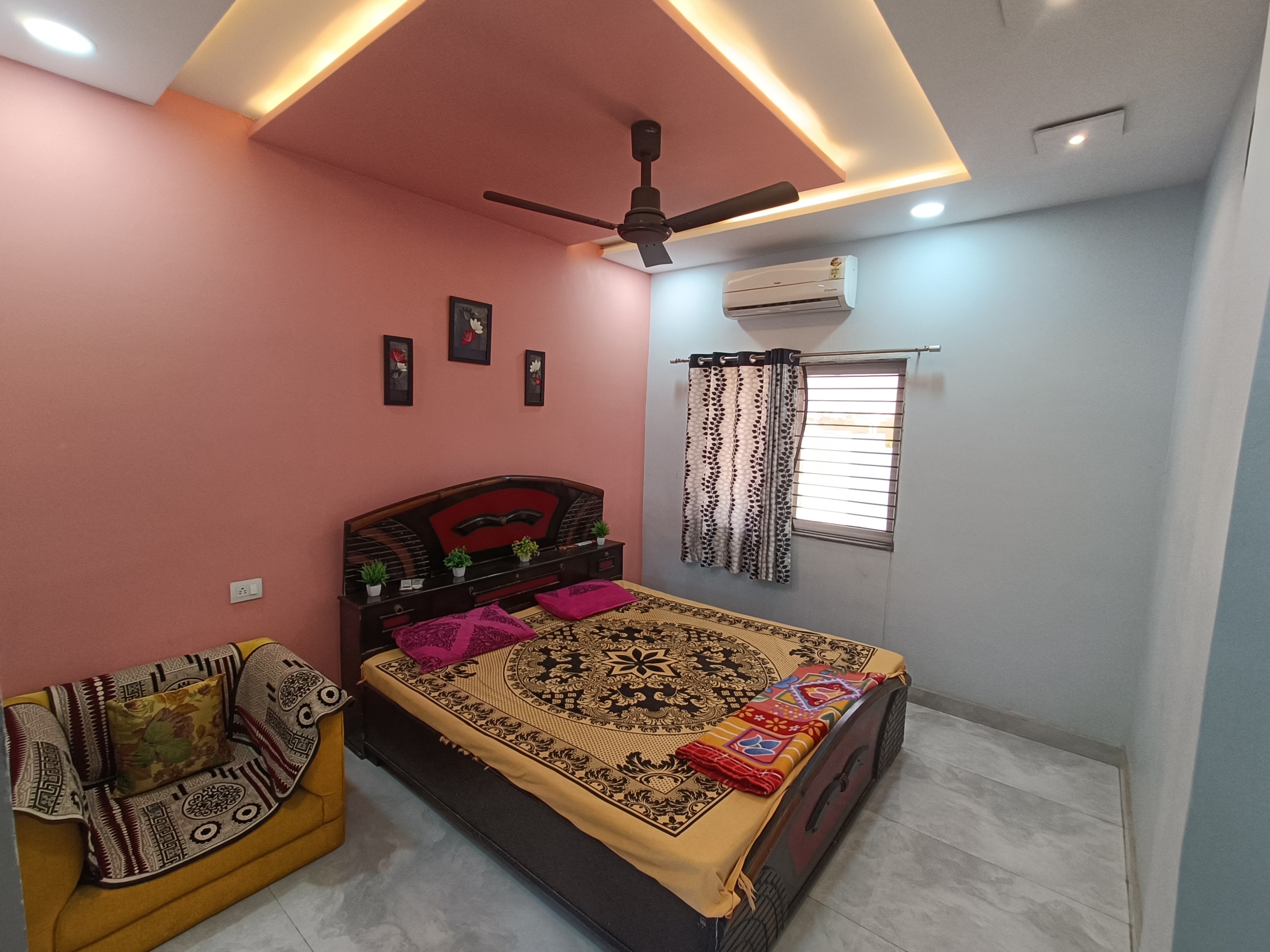 Thaur Thikana Homestay - Tap to explore photos
