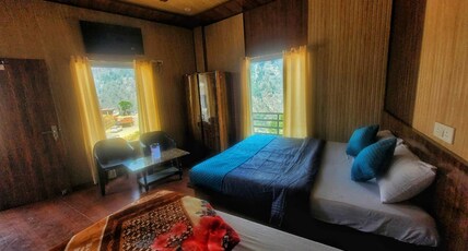 Shivlok Hotel Room Type - Deluxe Triple