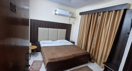 Hotel shree krishna vishnav bhojnalya Room Type - Deluxe Room with City View Hotel shree krishna vishnav bhojnalya Room Type - Deluxe Room with City View