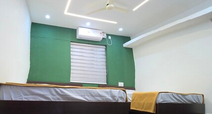 S J Residency - 250m from Padmanabhaswamy Temple Room Type - Bedroom 4 bed