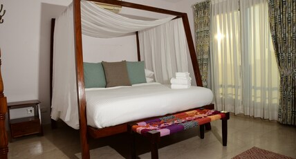 The Mahal Apartment | Rooms & Caretaker Room Type - Dalhousie Den with shared washroom