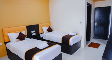 HOTEL RAAGA INN Room Type - Executive Twin Room HOTEL RAAGA INN Room Type - Executive Twin Room