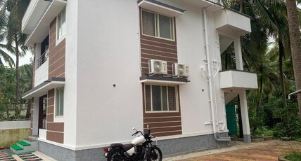 Panchavati Homestay Room Type - Deluxe Double Room (2 Adults + 1 Child)