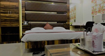 Shiv Dayal The Hotel  Room Type - Superior Room