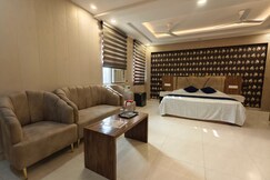 Hotel Saket, Ayodhya