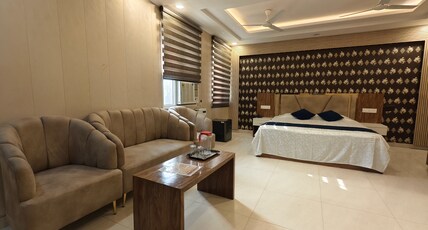 Hotel Saket, Ayodhya Room Type - AC Deluxe Premium