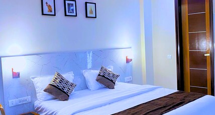 Cassava Stays Room Type - Deluxe Double Room with Balcony
