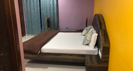 Hotel Sai Restaurant & House Room Type - Standard Room (Ground Floor)