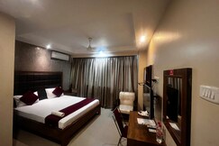Hotel Parnil Palace