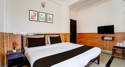 Super Hotel O Kollamkudimughal Kakkanad Formerly Diamond Inn Room Type - Saver Double