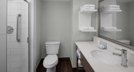 Hampton Inn & Suites by Hilton Orem Room Type - 1KING BED DELUXE RM NOSMOK