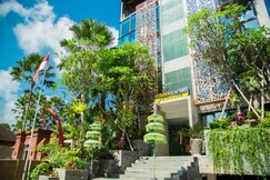 Maxone Ubud