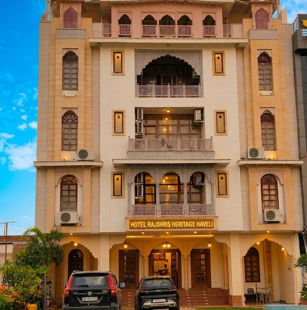 Hotel Rajshris Heritage Haveli - Tap to explore photos