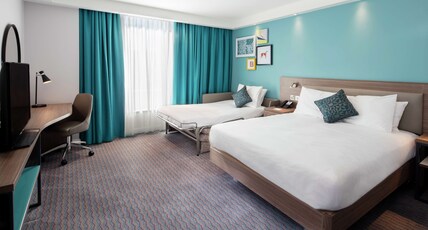 Hampton by Hilton Belfast City Centre Room Type - QUEEN ROOM WITH SOFABED