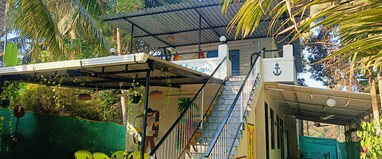 Blossom Holiday Home