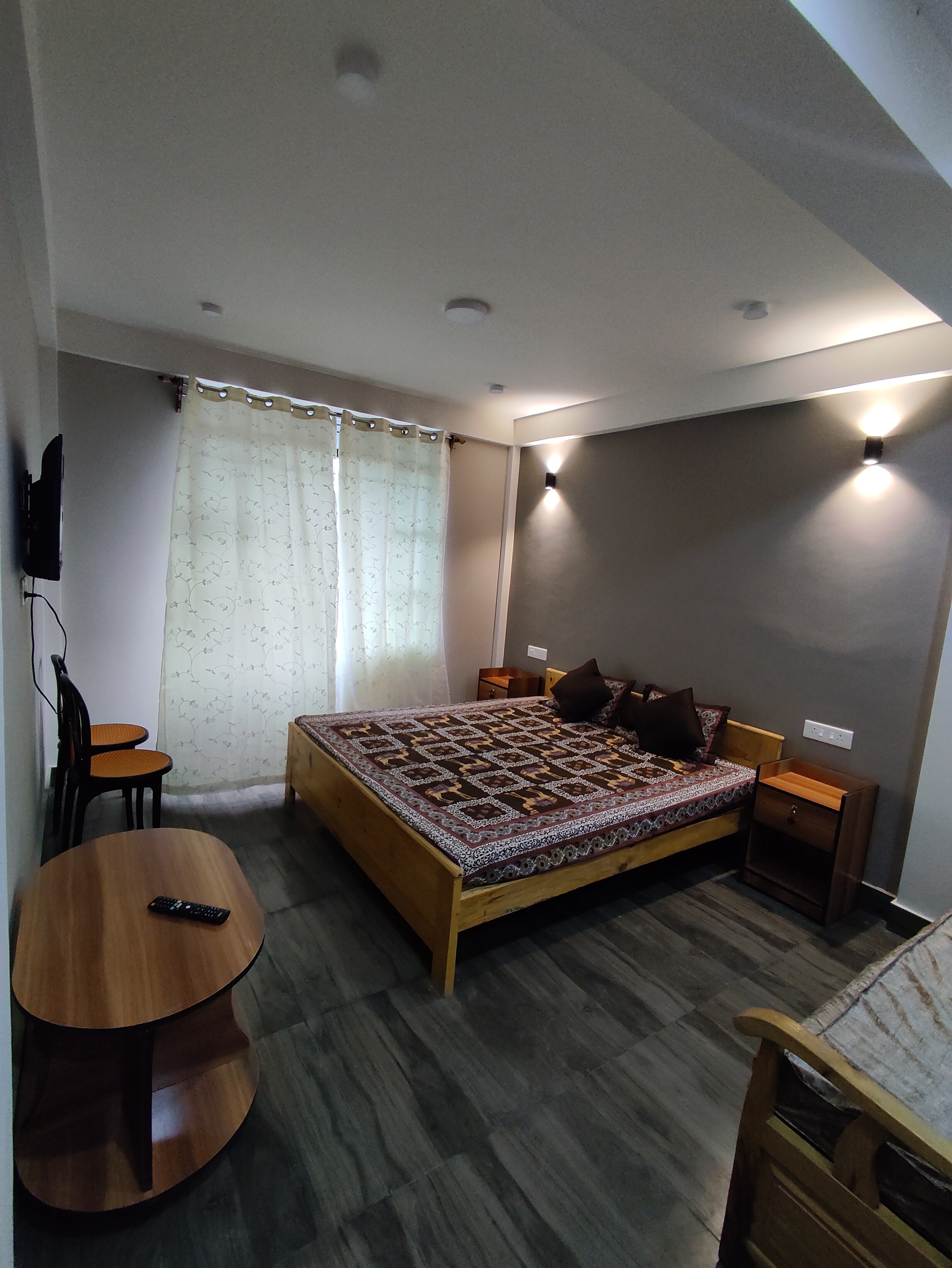 Annie's The Family Homestay Sohra - Tap to explore photos
