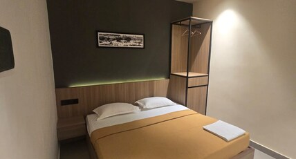 Koona Residency Room Type - Deluxe Room AC