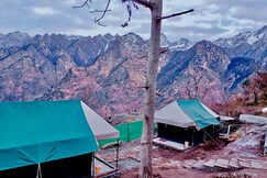 TravelTwoTrip Adventure Camp