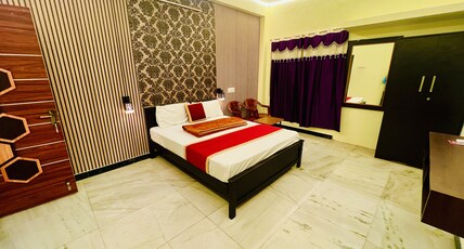 Mookambigai Residency Room Type - 2 PERSON AC ROOM