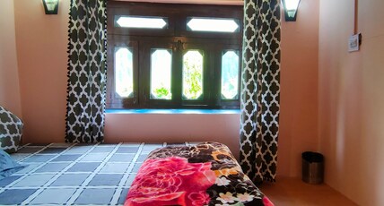 Bobkin's Aryans Homestsy Room Type - Mountain view room