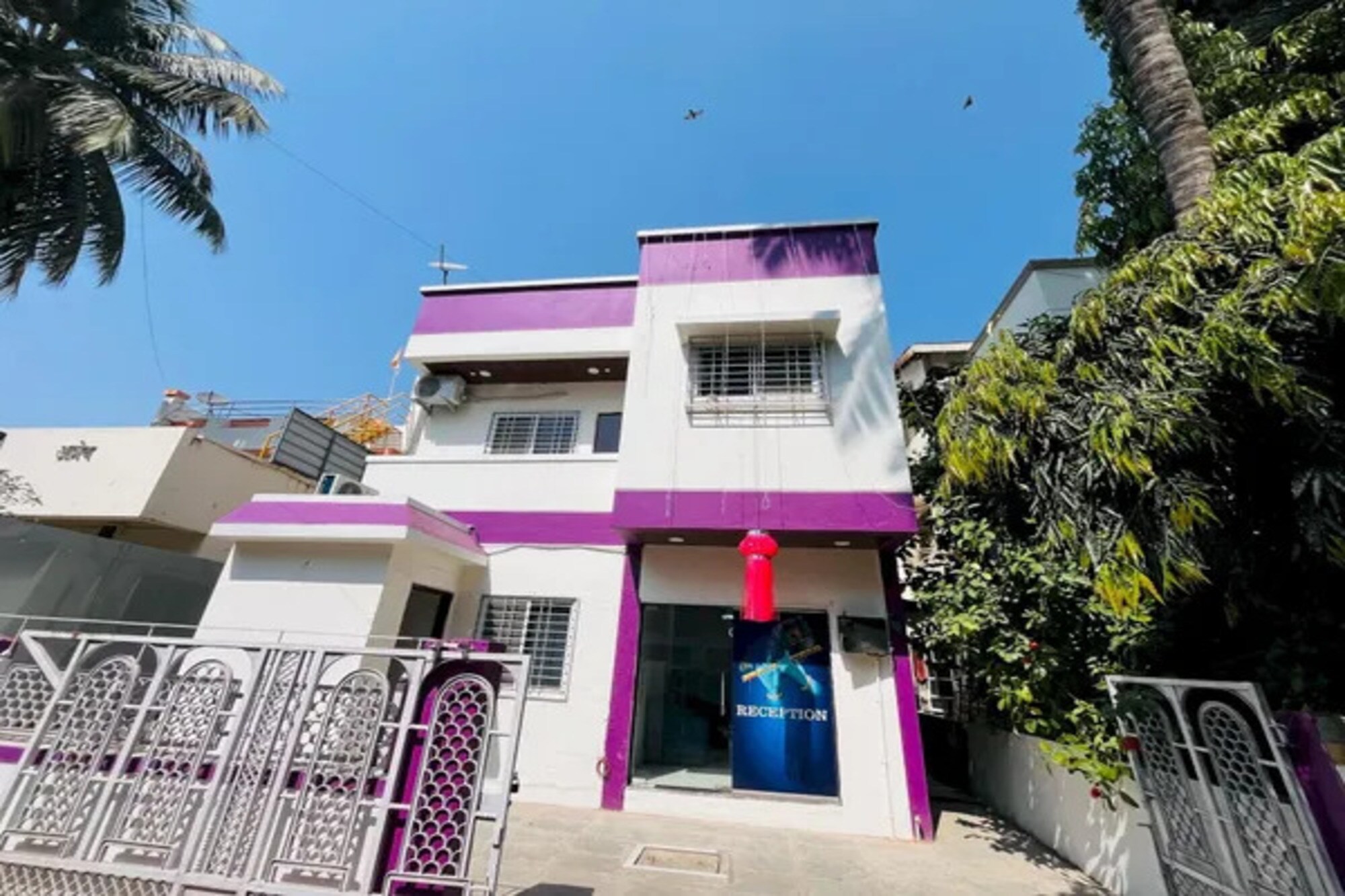 FabHotel Aundh Homtel - Tap to explore photos